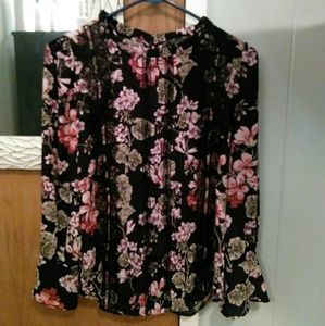 FINAL OFFER: Ann Taylor Floral Blouse